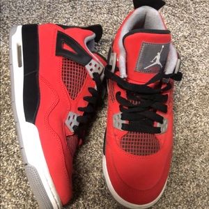 Jordan 4 retro toro bravo